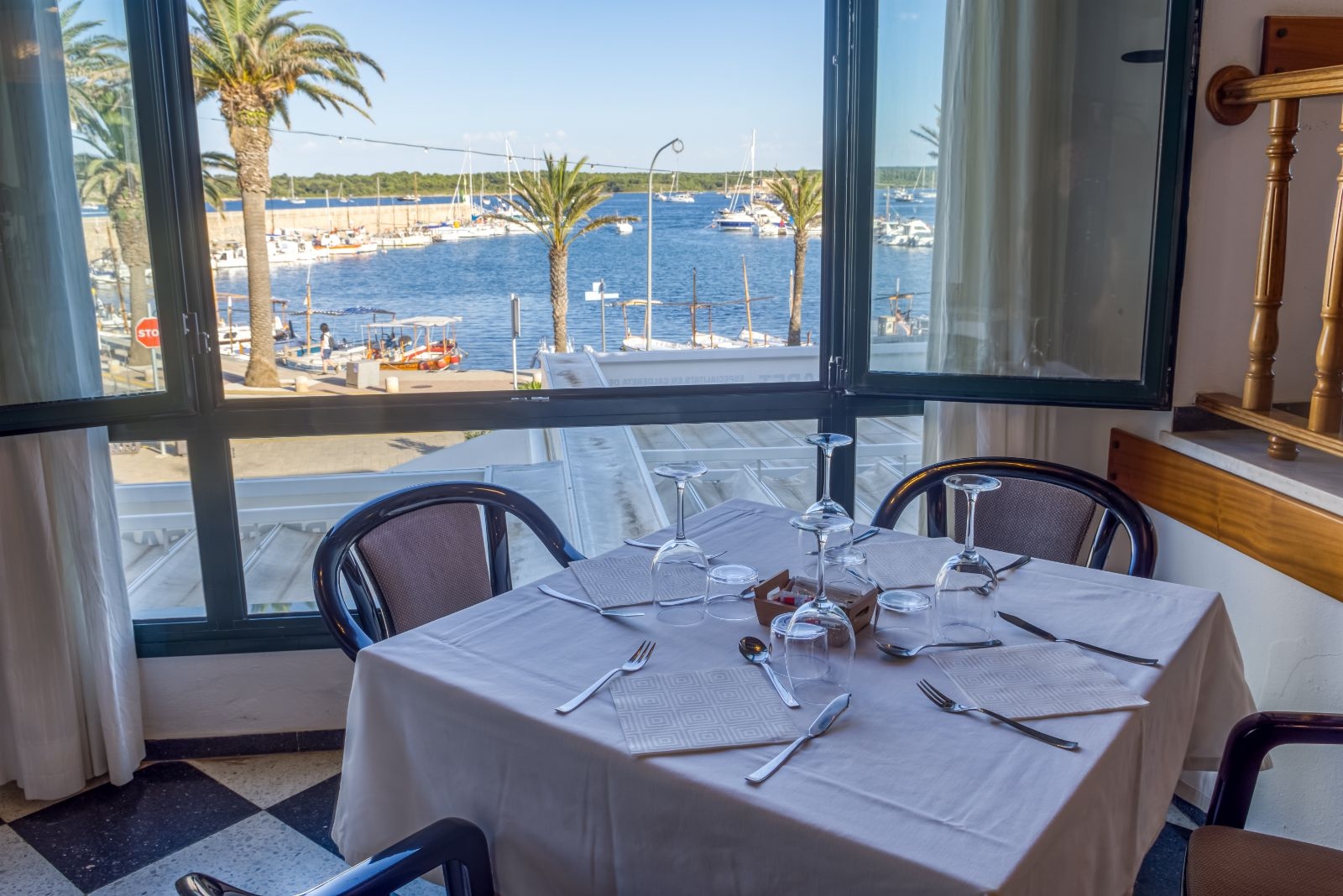 Hostal Restaurant s'Algaret